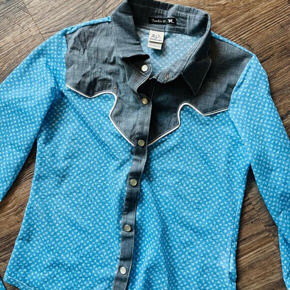 Frankie B. Blue Fitted Button Down Shirt with Notched Collar - Picture 2 of 3